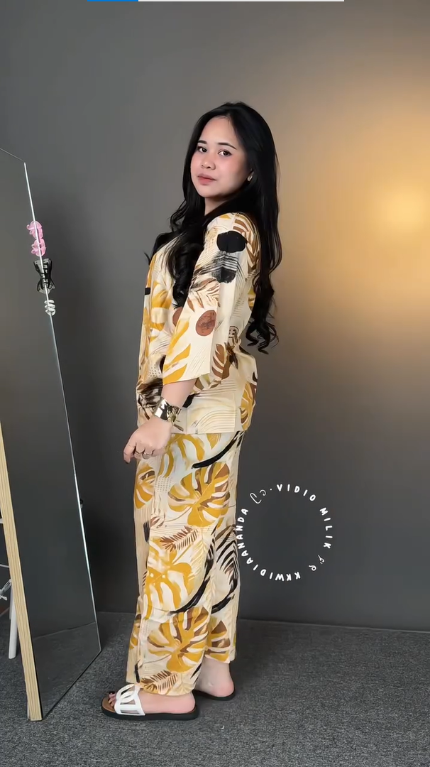 Women’s Tropical Leaf Printed Relaxed Co-Ord Set